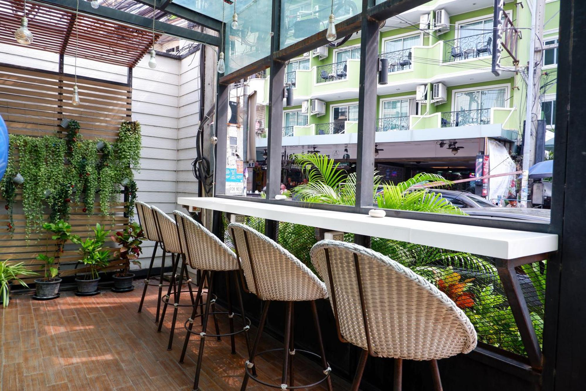 18 Coins Budget Hotel Pattaja Kültér fotó