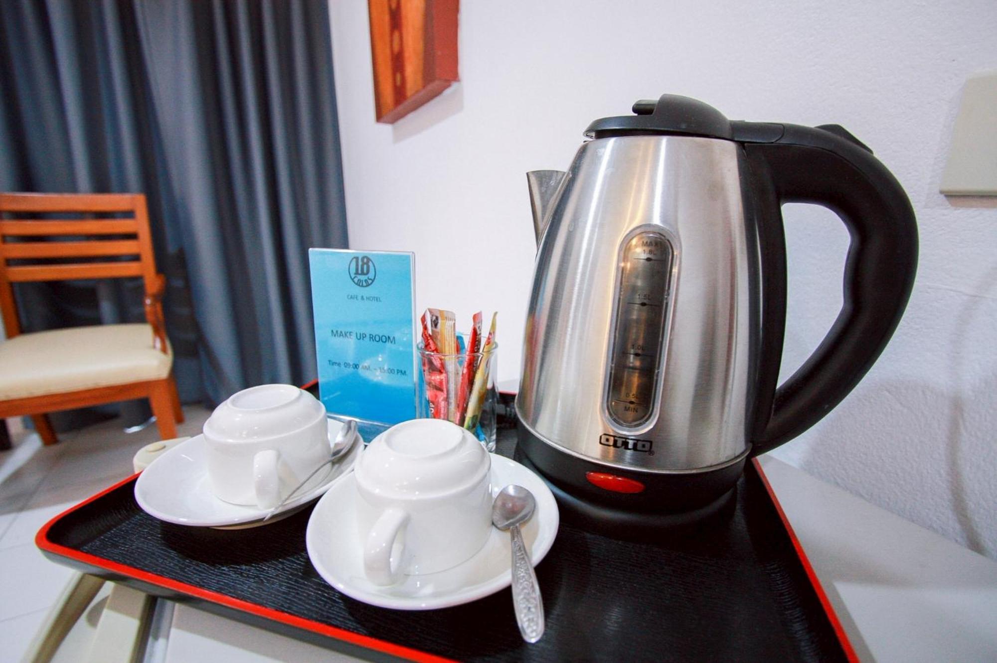 18 Coins Budget Hotel Pattaja Szoba fotó